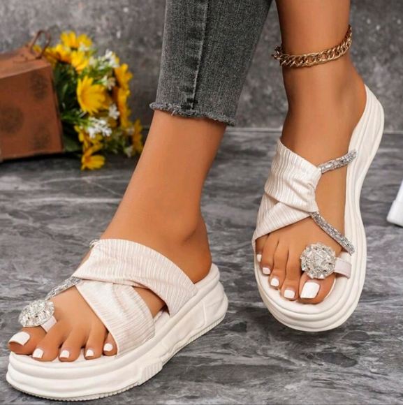 Women's Flat Sandals With Full Crystal Embellishment, Outdoor Slip-On Thong - Picture 2 of 6